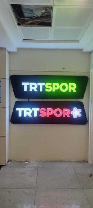 TRT Spor: Interior · Illuminated logo